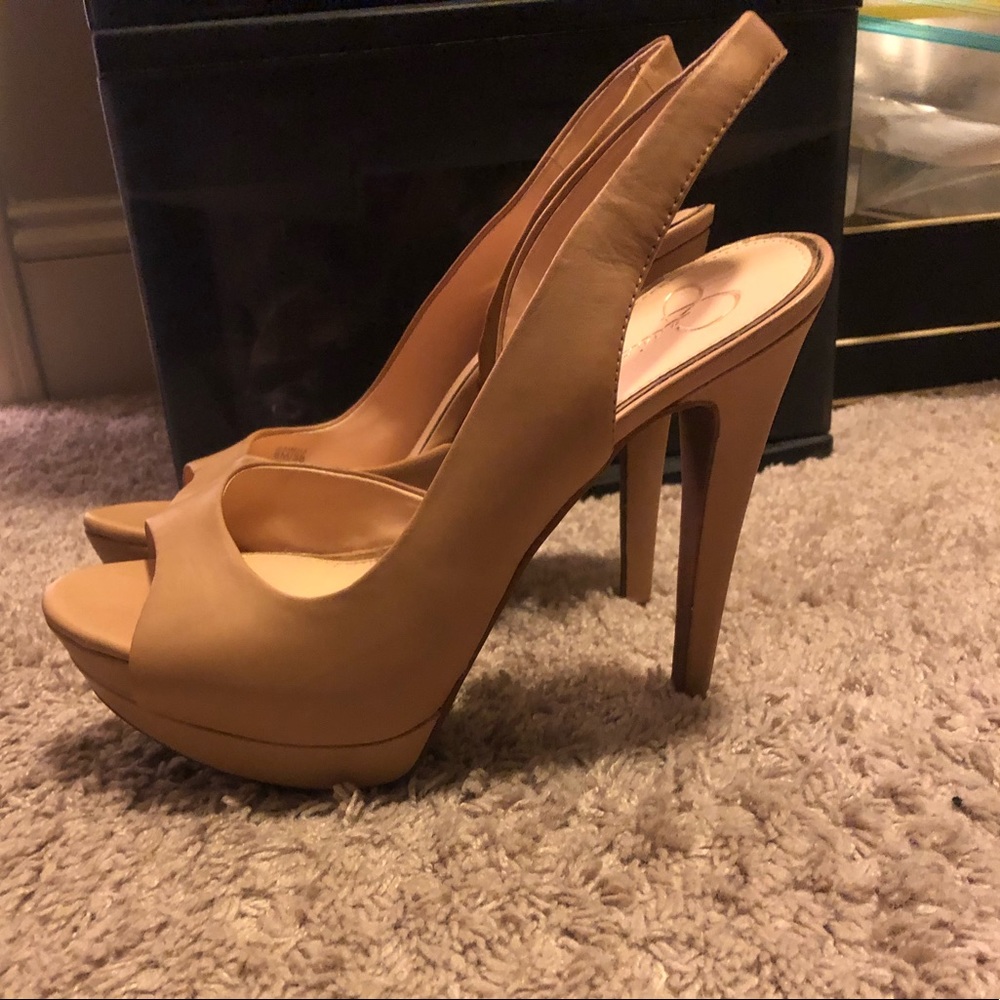 Nude Jessica Simpson Isabella Peep-toe Slingbacks